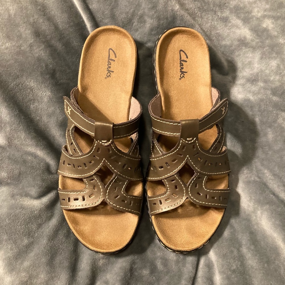 Clarks, gold champagne sandals